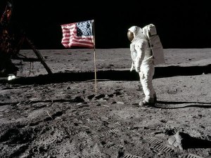 flag-waving-moon-landing_1